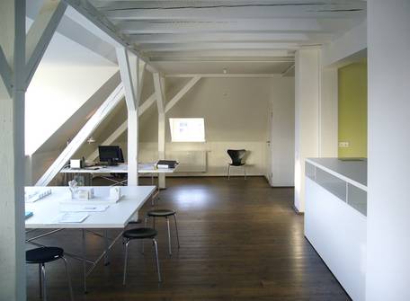 Rathenauplatz 12 | Wohn- und Ärtztehaus - Innenraumplanung (Bild 5/8)